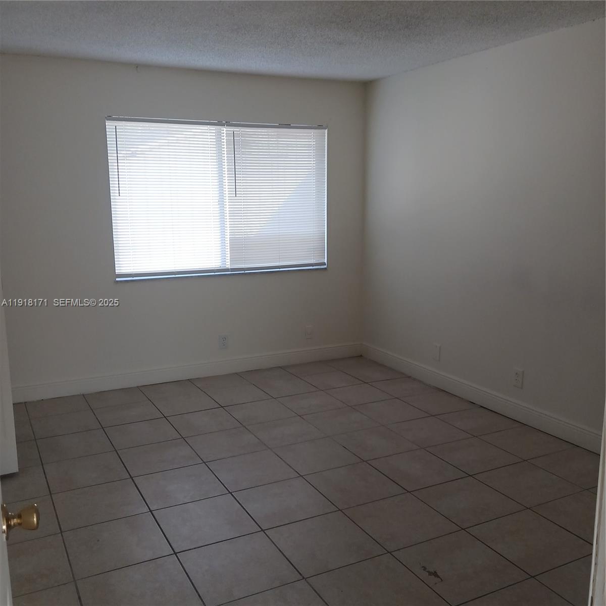 2108 Nw 59th Terrace 79-a Property Photo 6
