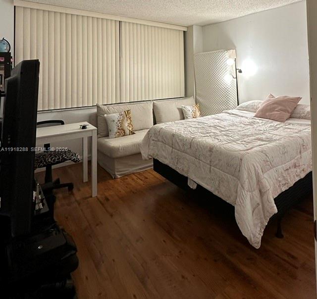 1400 Saint Charles Place Property Photo 8