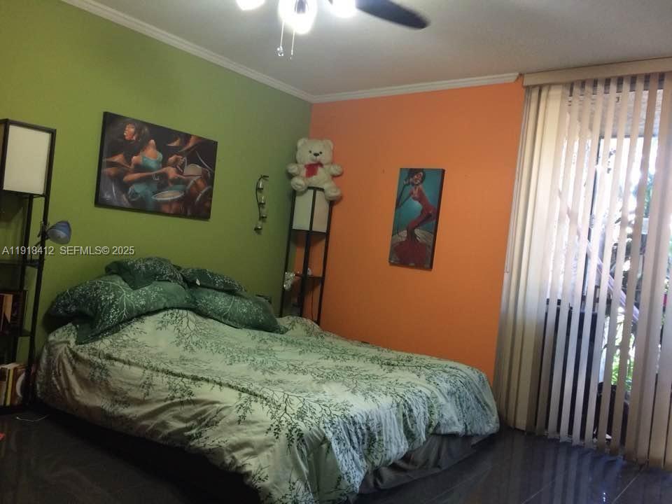 A11918412 Property Photo 6