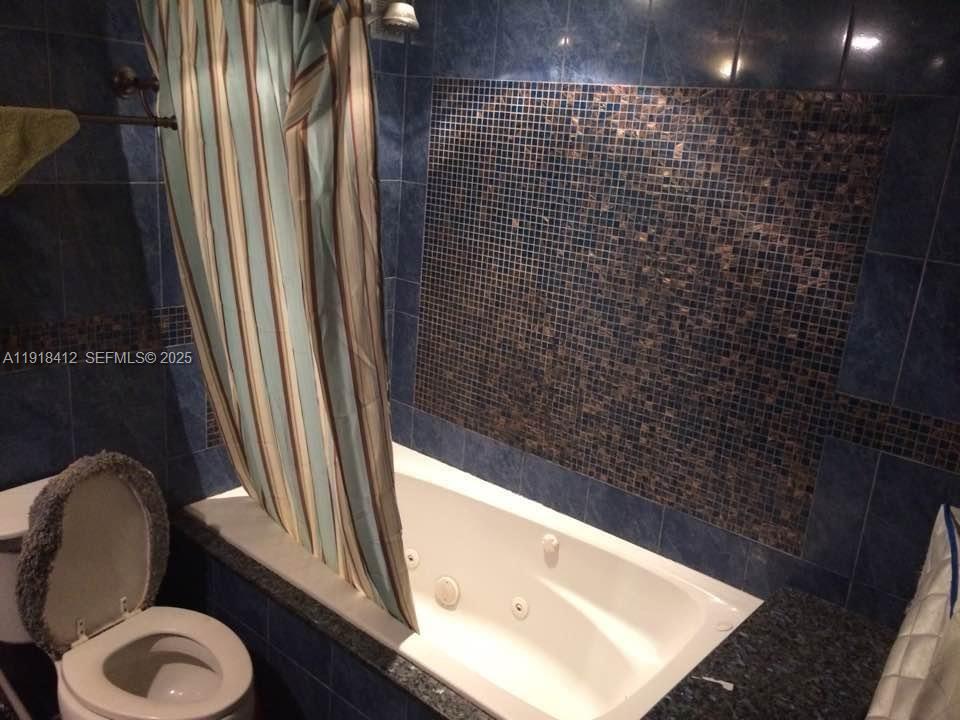 A11918412 Property Photo 12