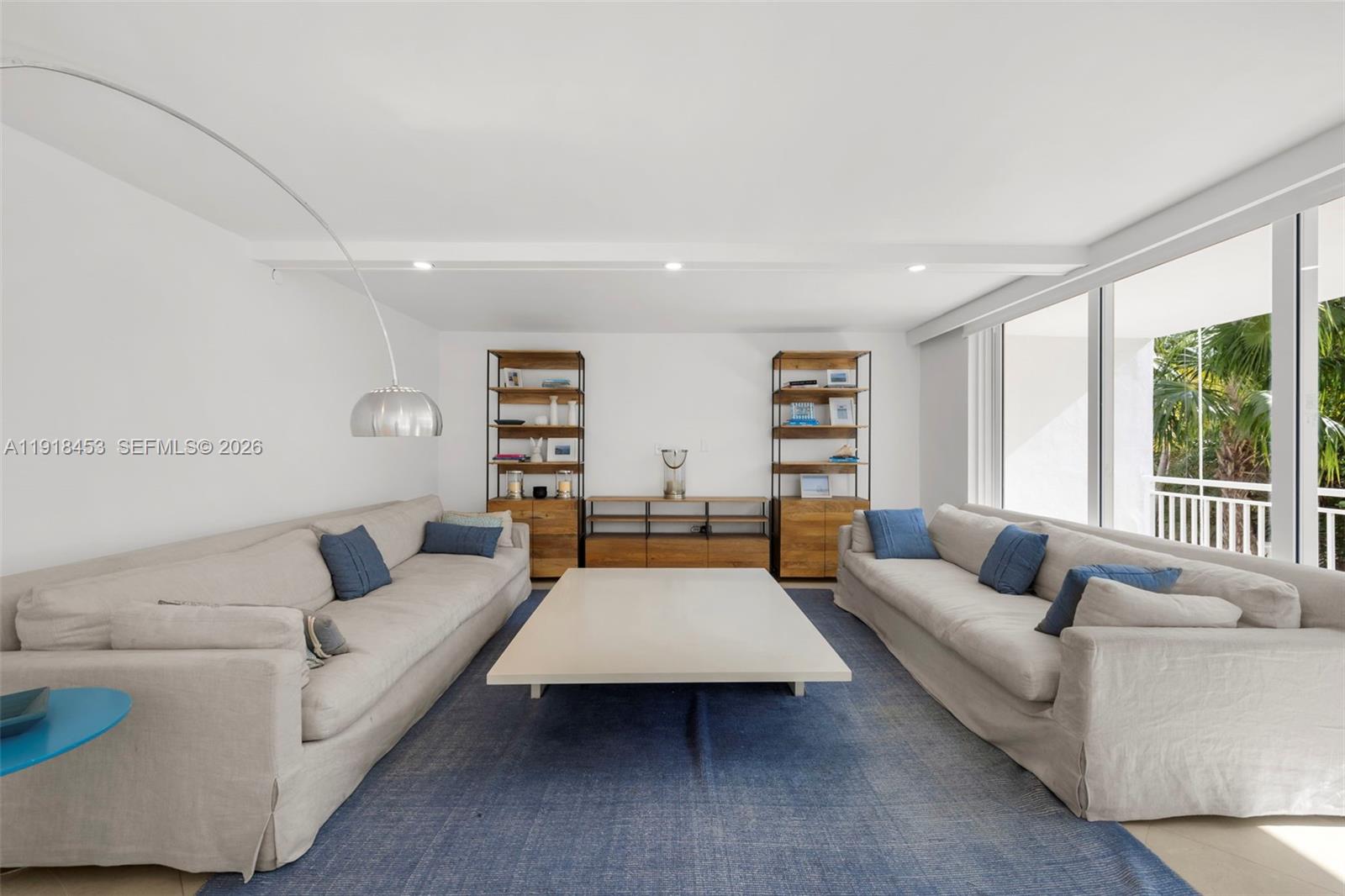 605 Ocean Drive 2l Property Photo 4