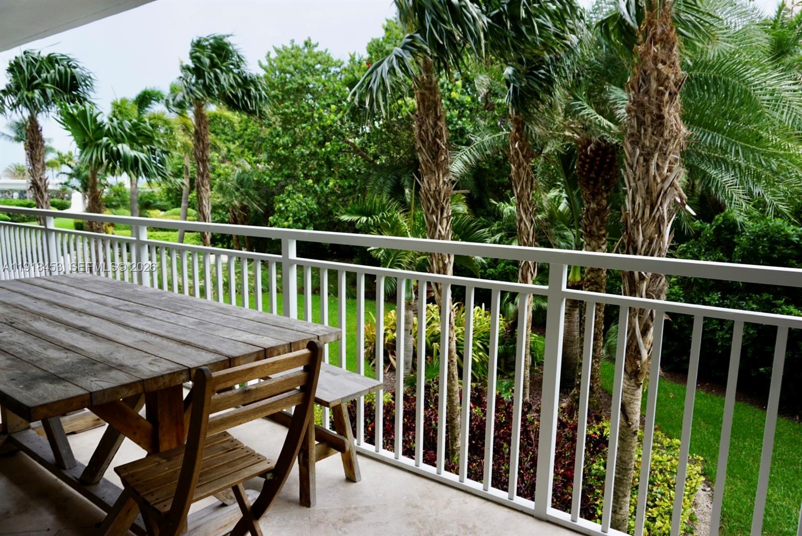 605 Ocean Drive 2l Property Photo 6