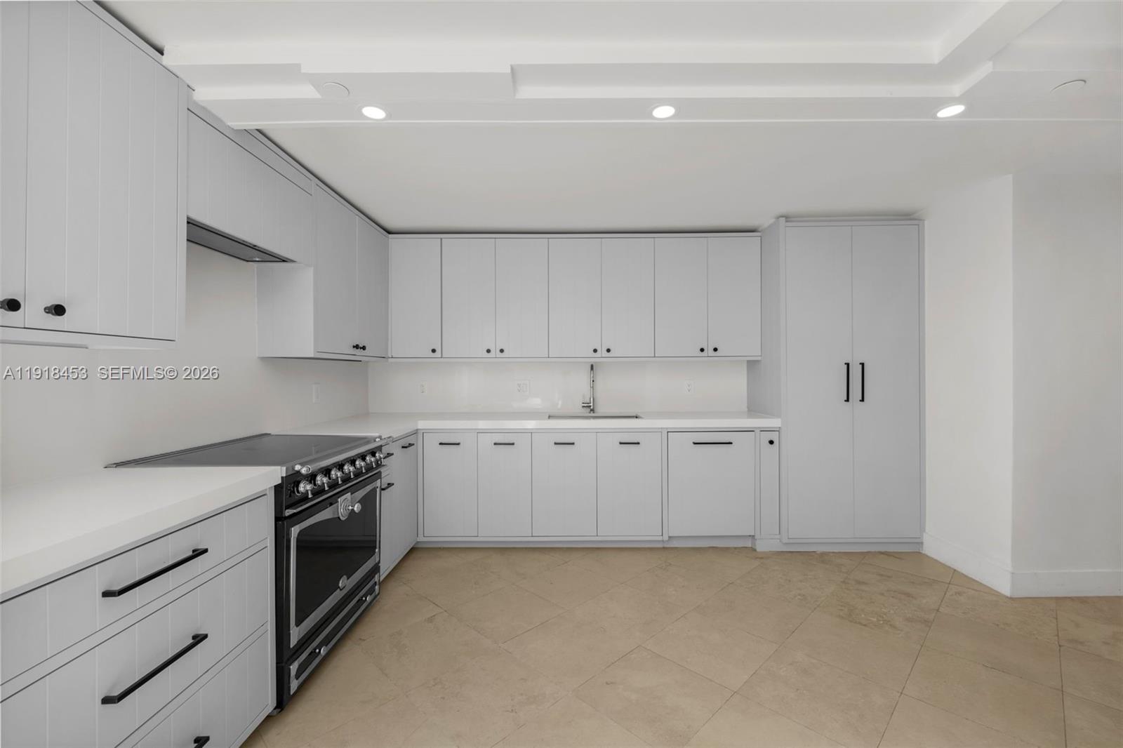 605 Ocean Drive 2l Property Photo 15