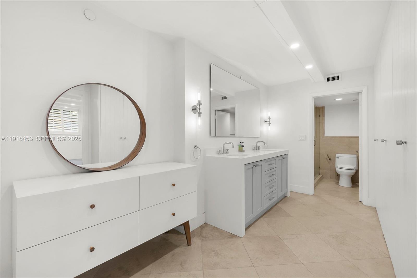 605 Ocean Drive 2l Property Photo 24