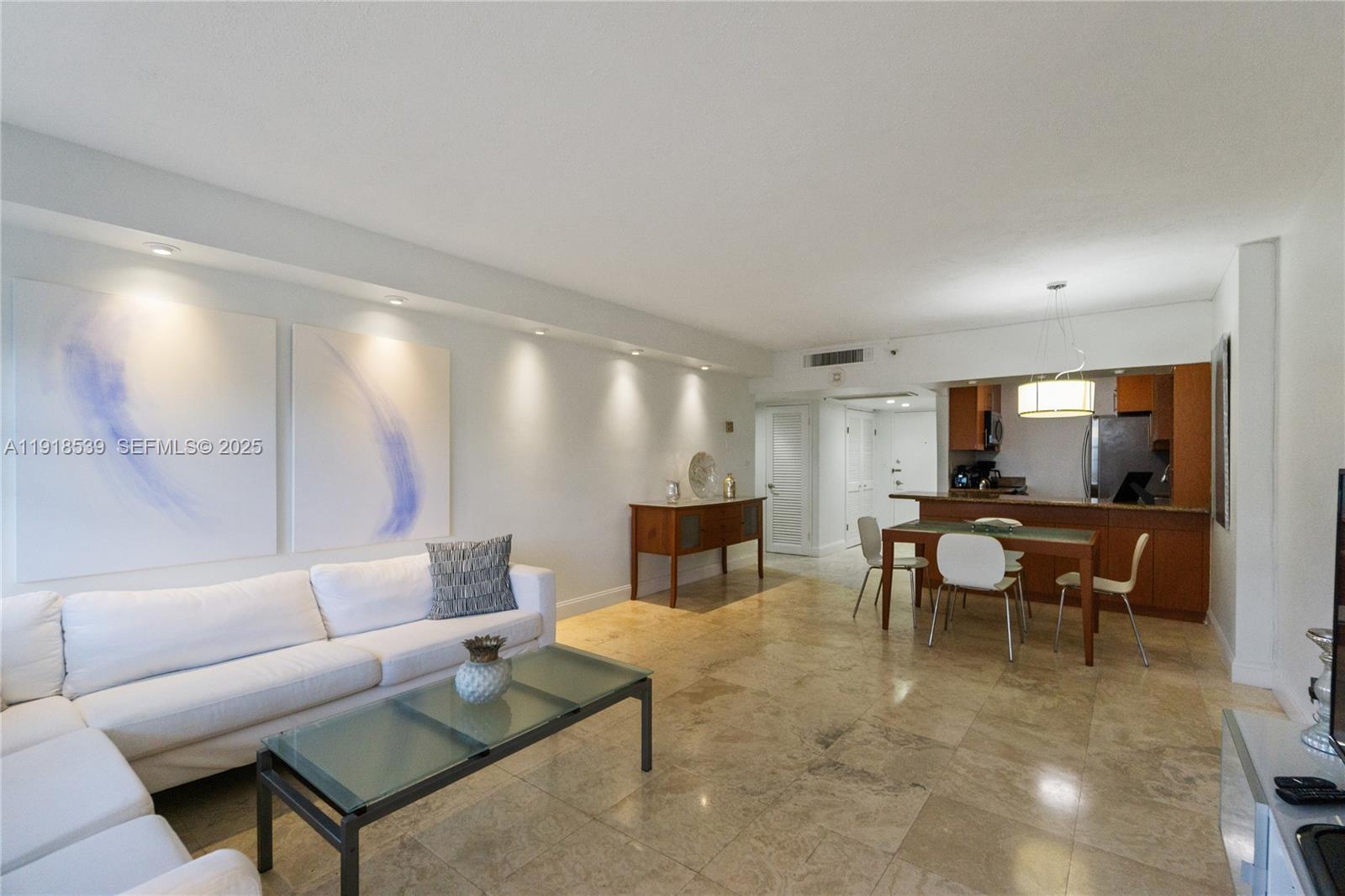 A11918539 Property Photo 4