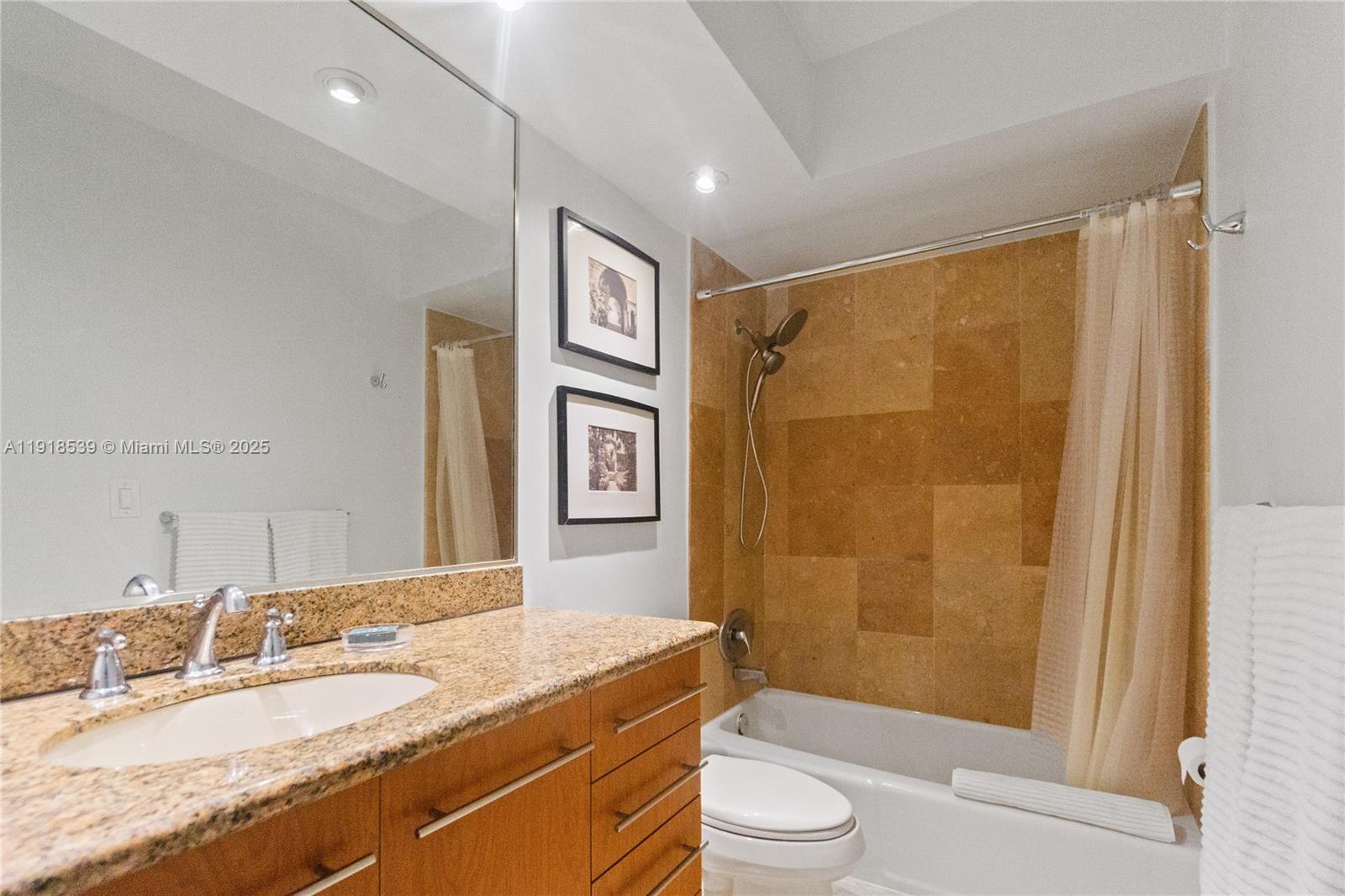 A11918539 Property Photo 14