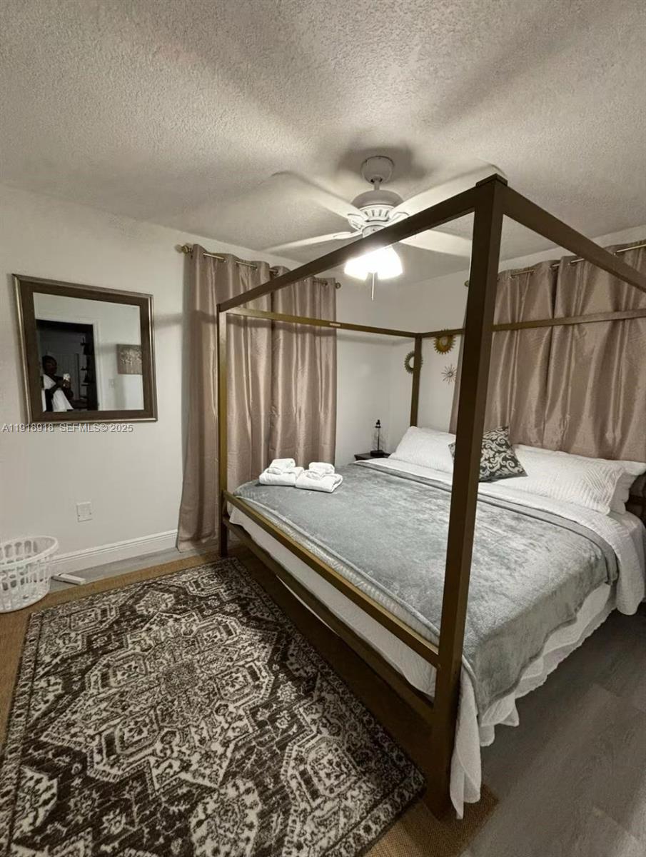 A11918918 Property Photo 6