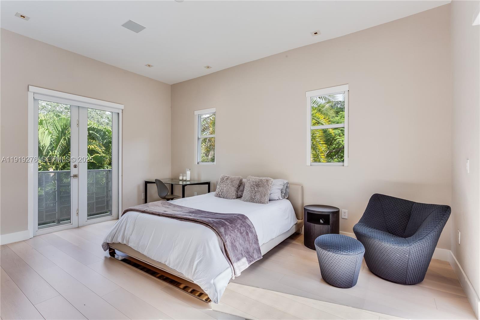 A11919276 Property Photo 13