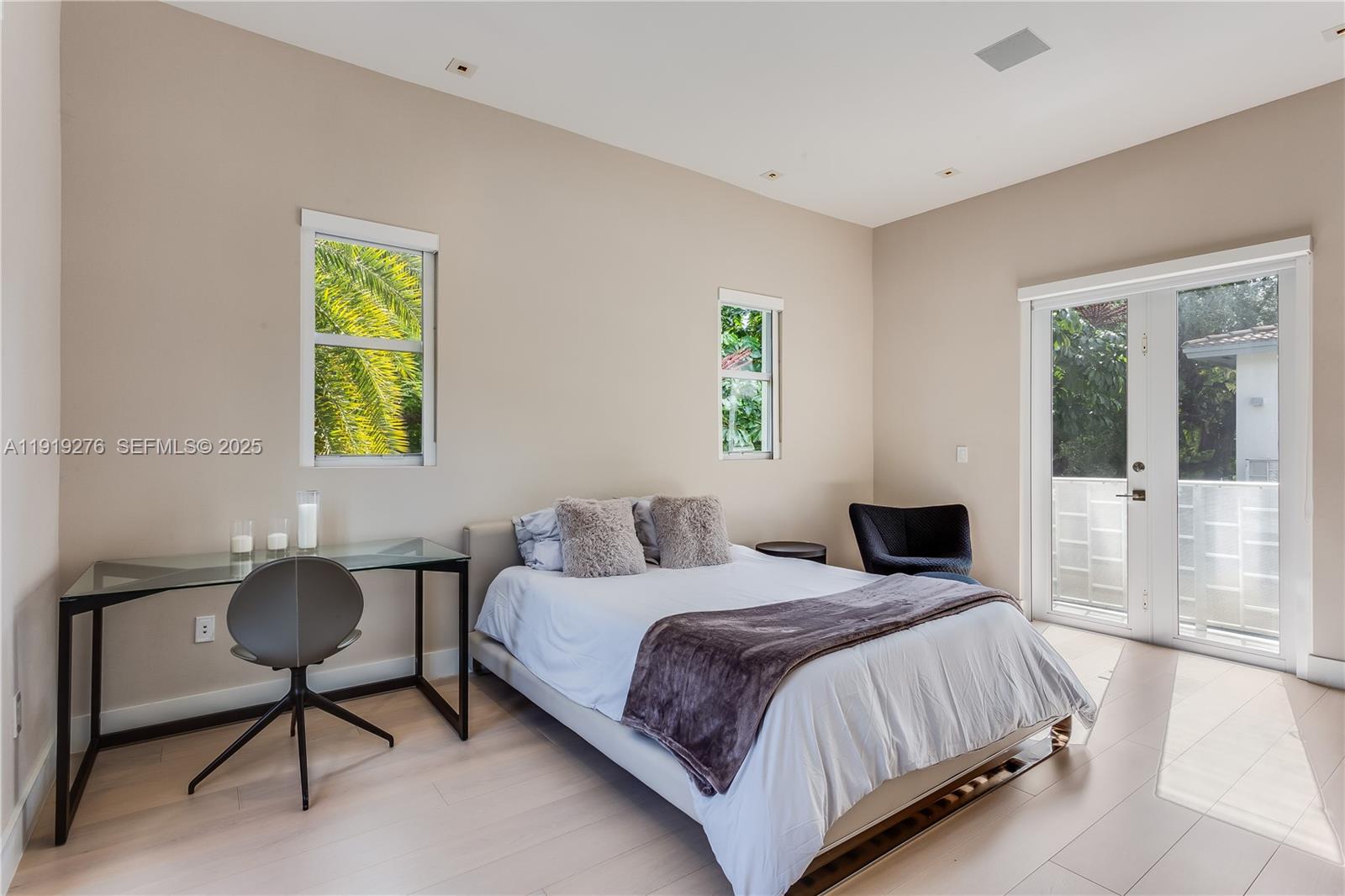 A11919276 Property Photo 14