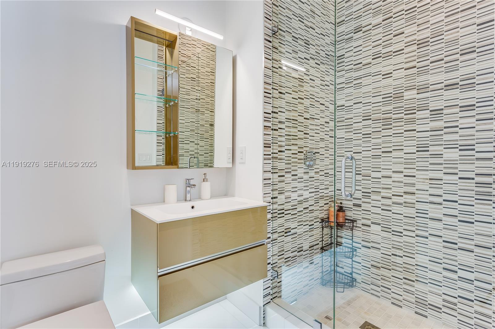 A11919276 Property Photo 19