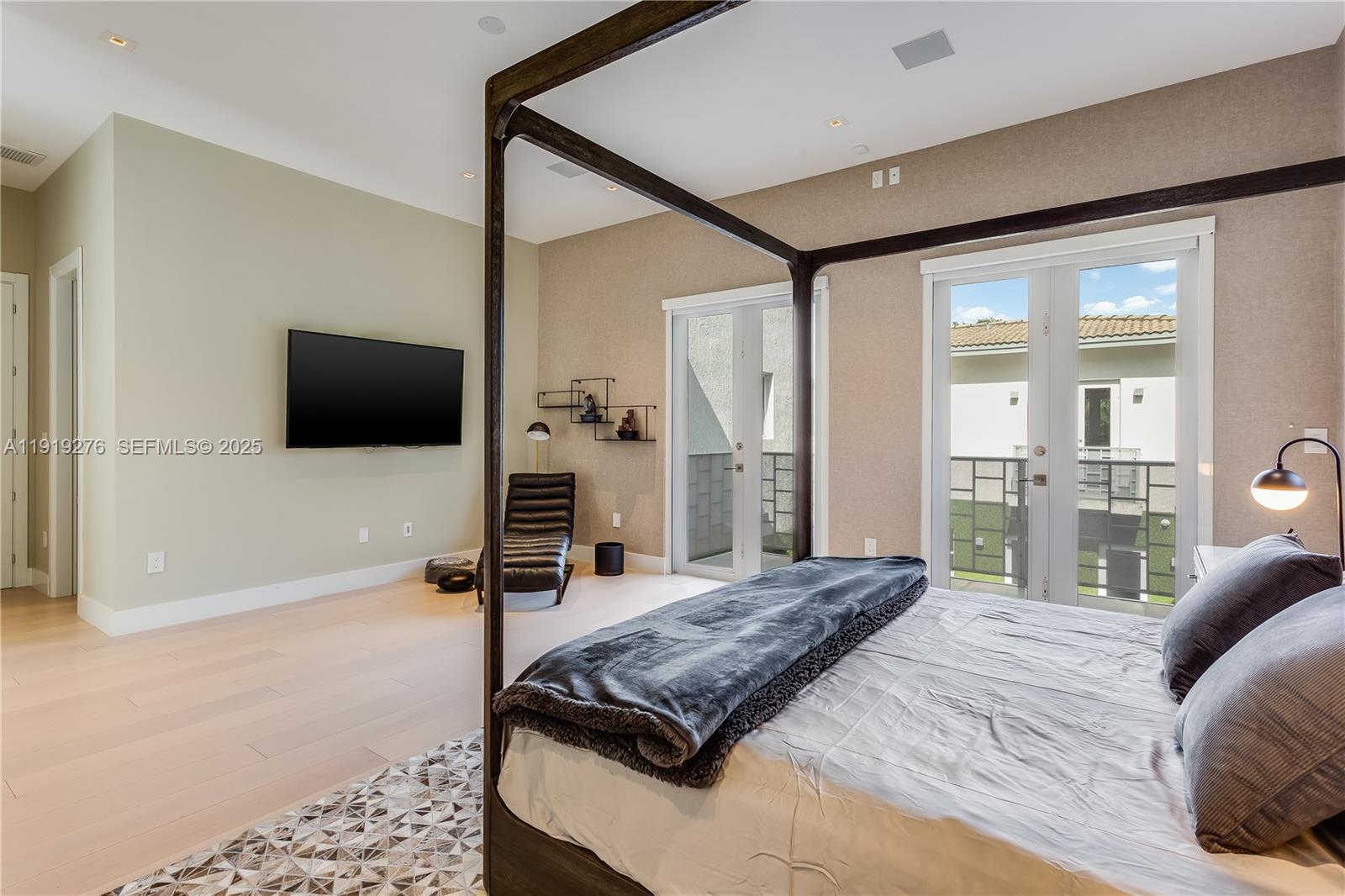A11919276 Property Photo 22