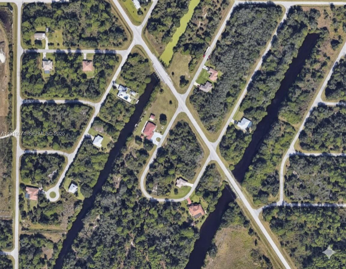 2216 Private Circle Property Photo 3
