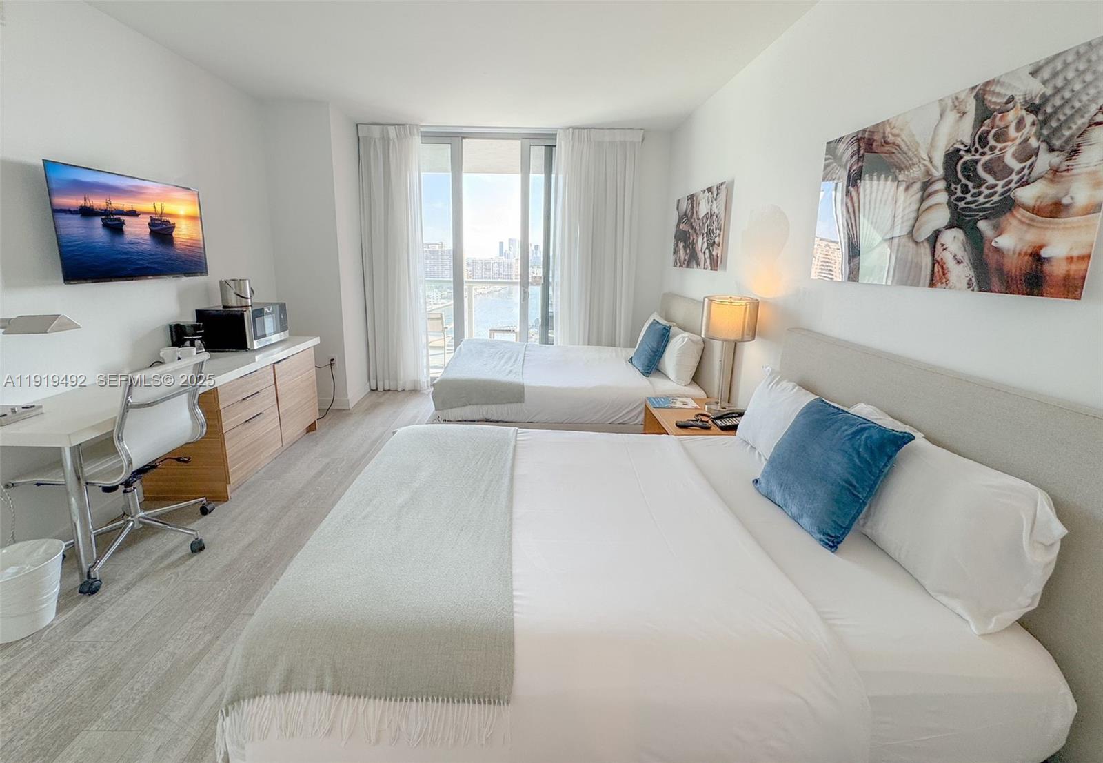 2602 E Hallandale Beach Boulevard R1807 Property Photo 15