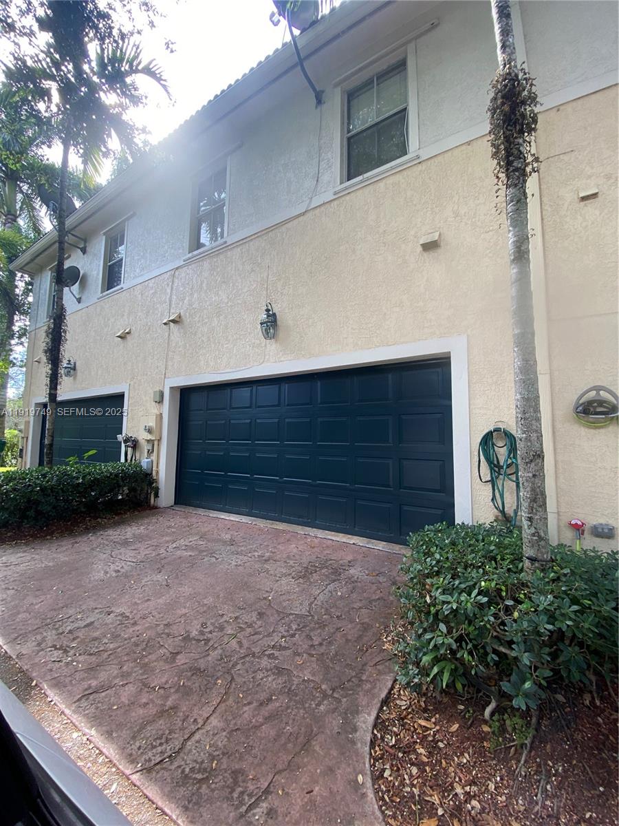 A11919749 Property Photo 3