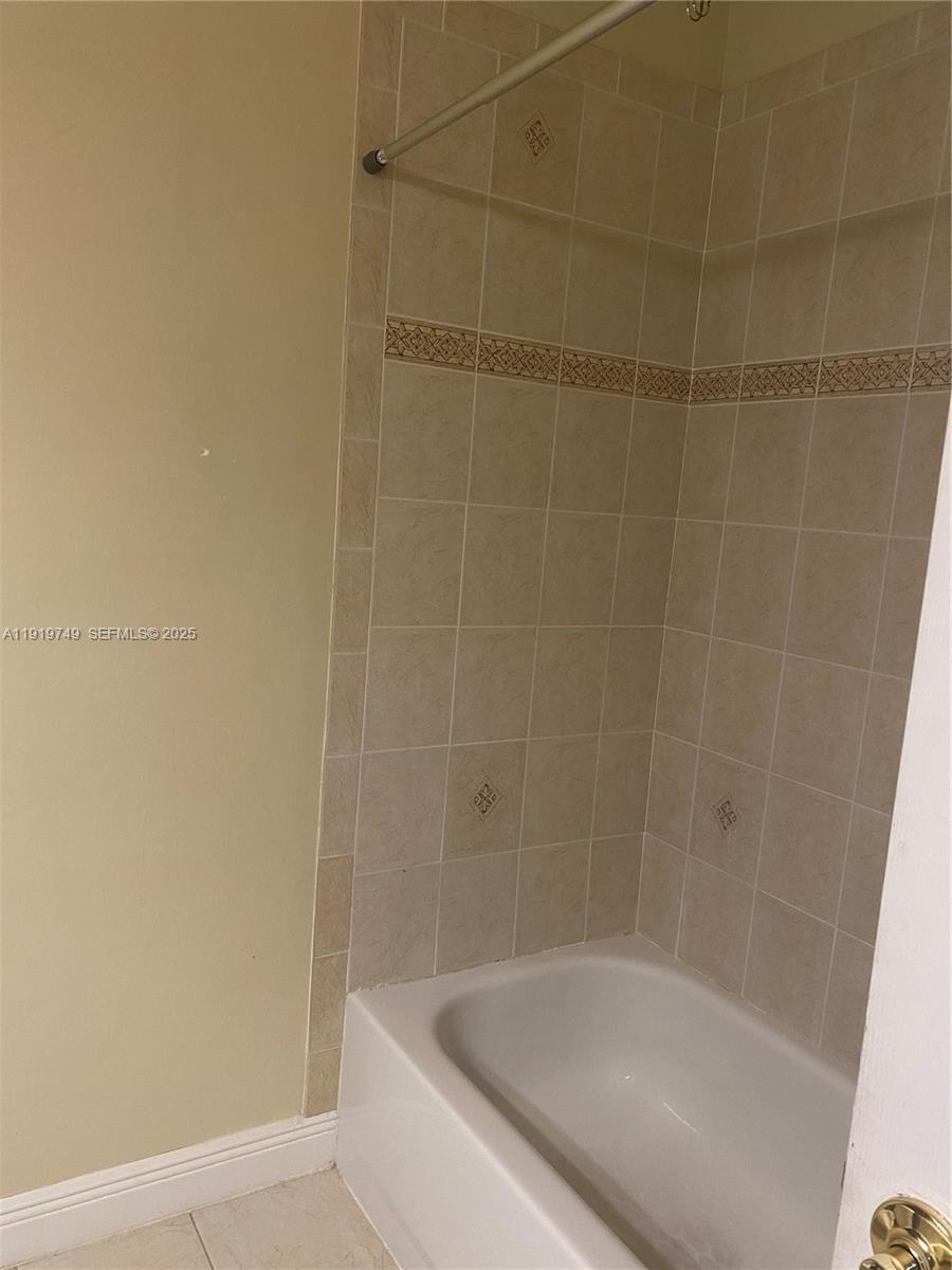 A11919749 Property Photo 30