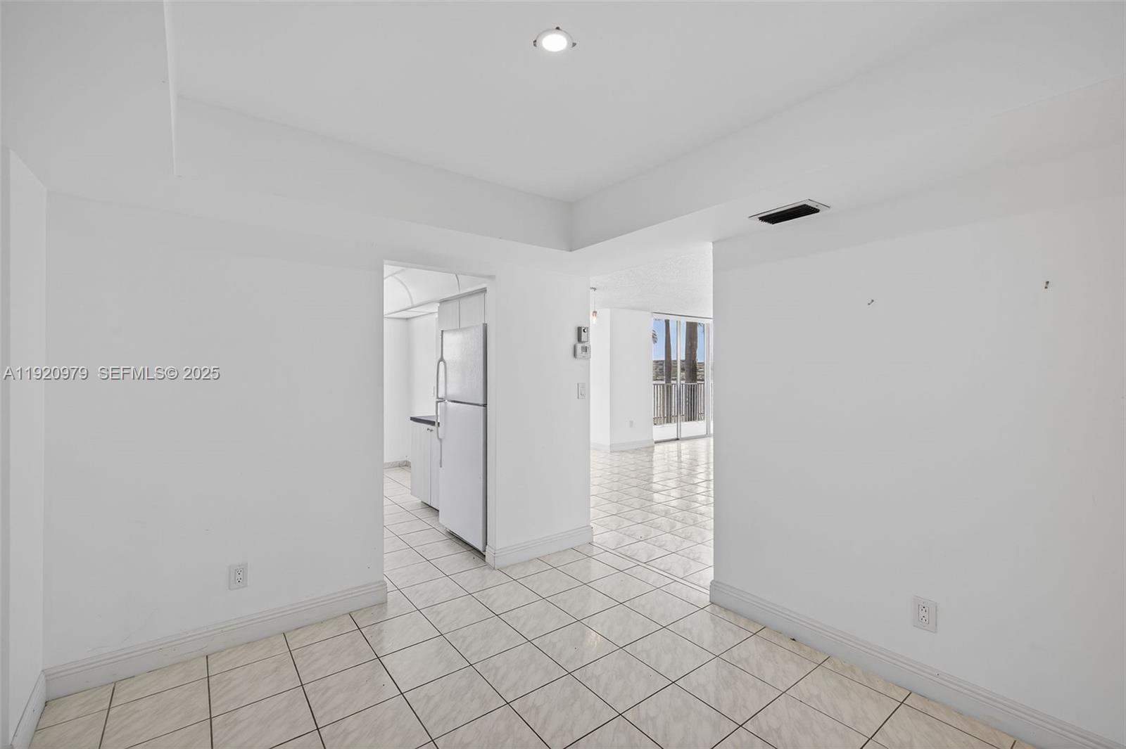 2851 Ne 183rd Street 216e Property Photo 5