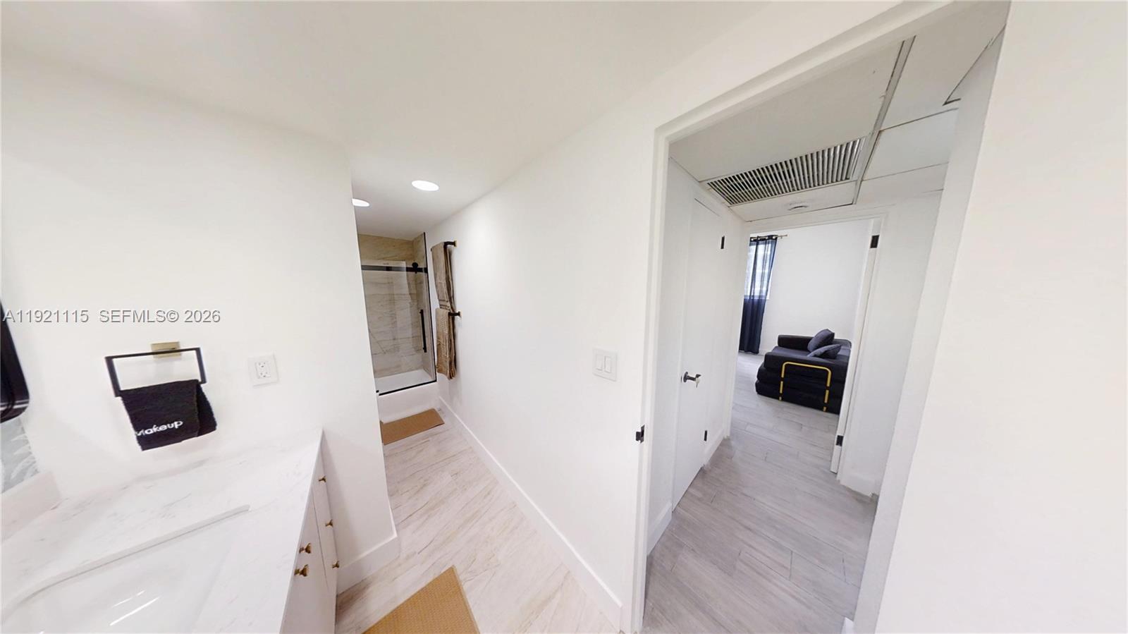 4001 S Ocean Drive Ph7 Property Photo 17