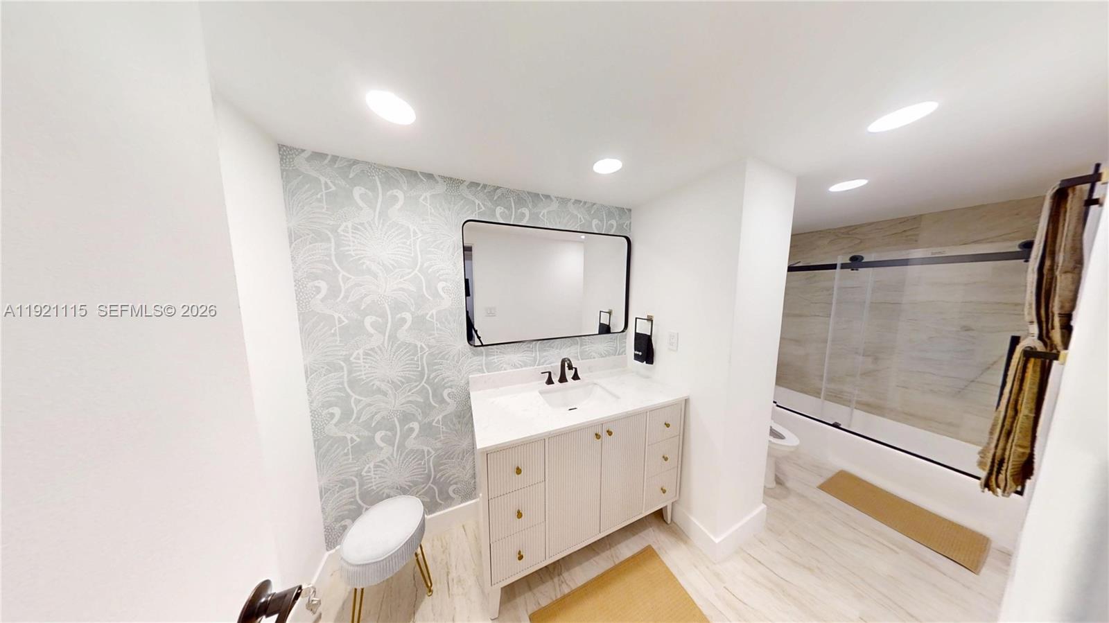 4001 S Ocean Drive Ph7 Property Photo 18