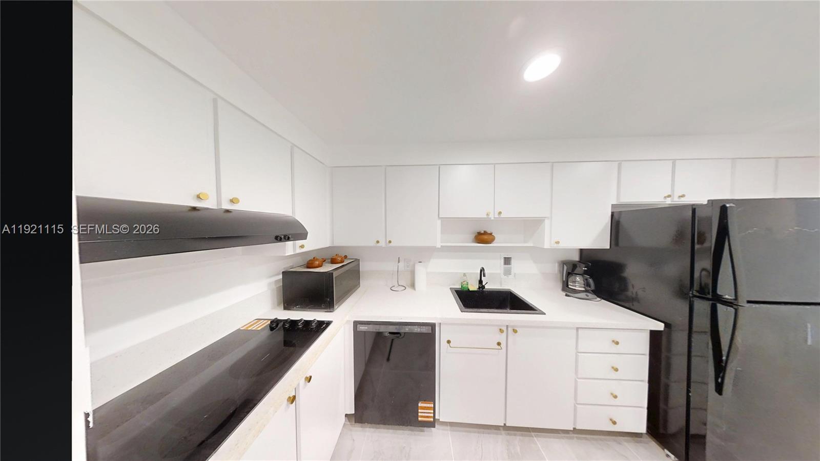 4001 S Ocean Drive Ph7 Property Photo 22