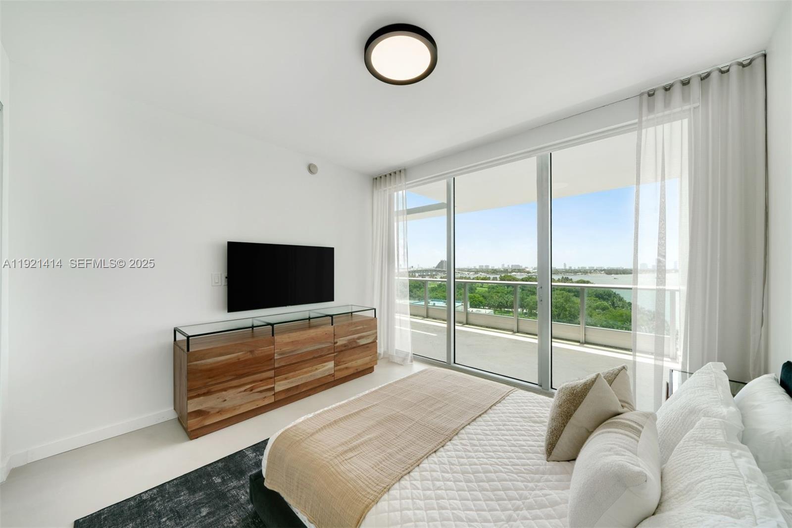 900 Biscayne Boulevard 905 Property Photo 16