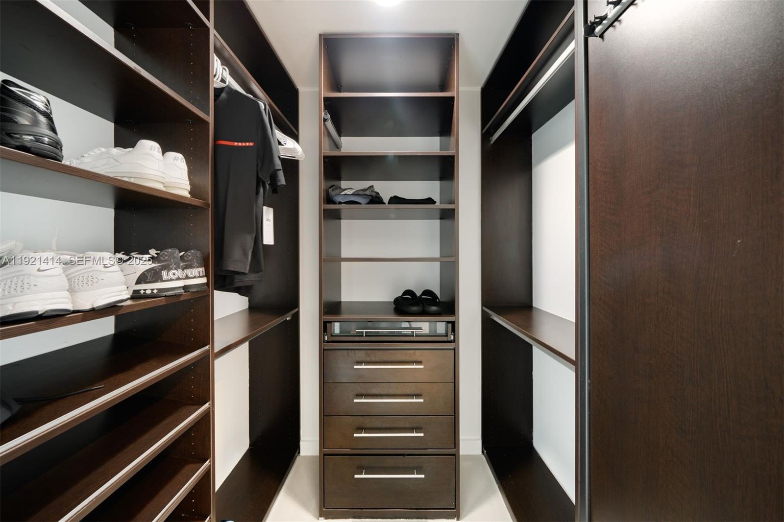 900 Biscayne Boulevard 905 Property Photo 25