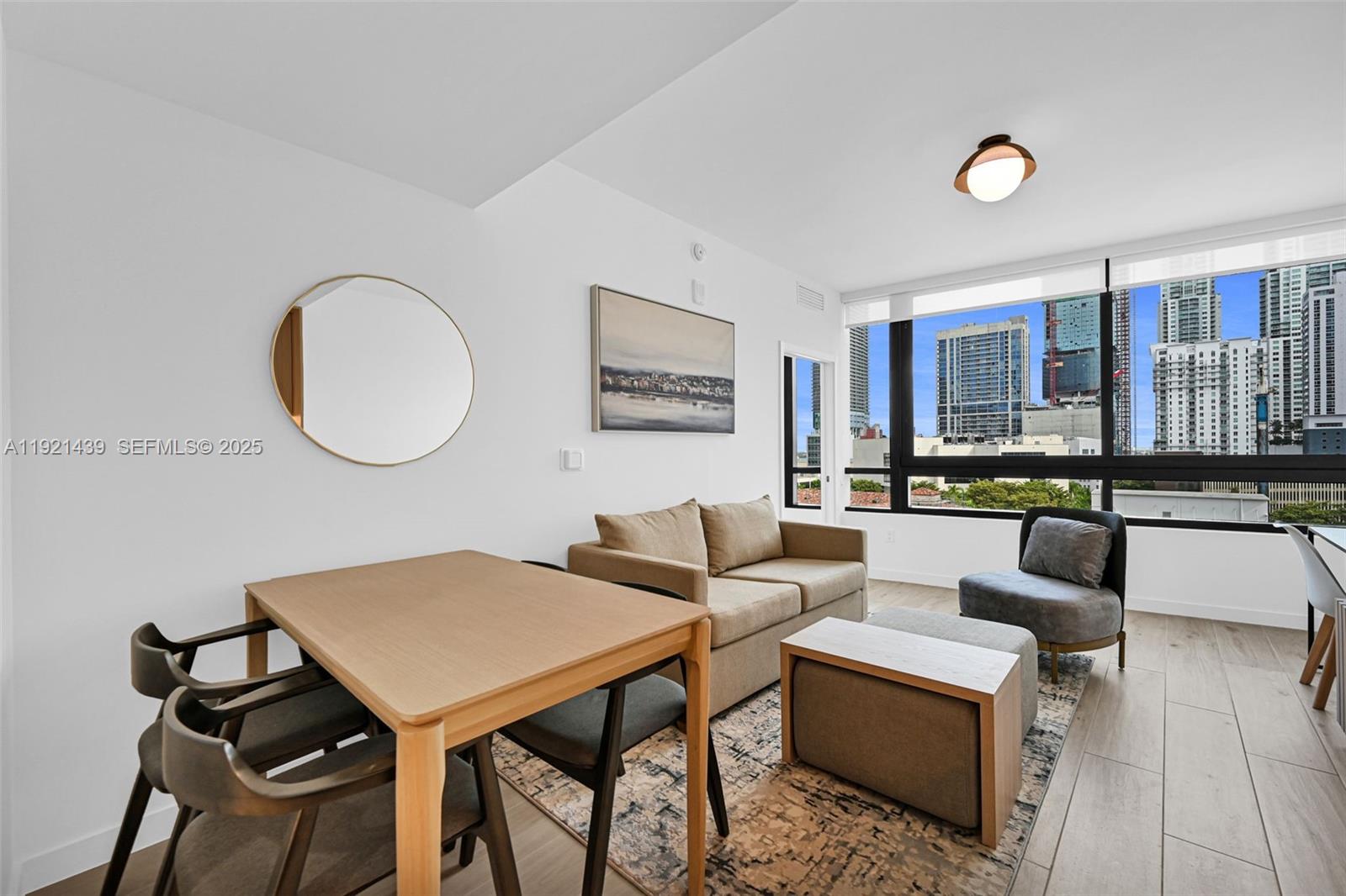 225 N Miami Avenue 901 Property Photo 10
