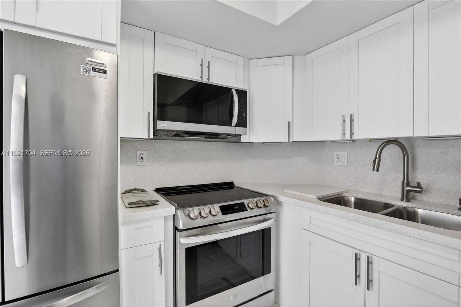 300 Bayview Drive 308 Property Photo 13