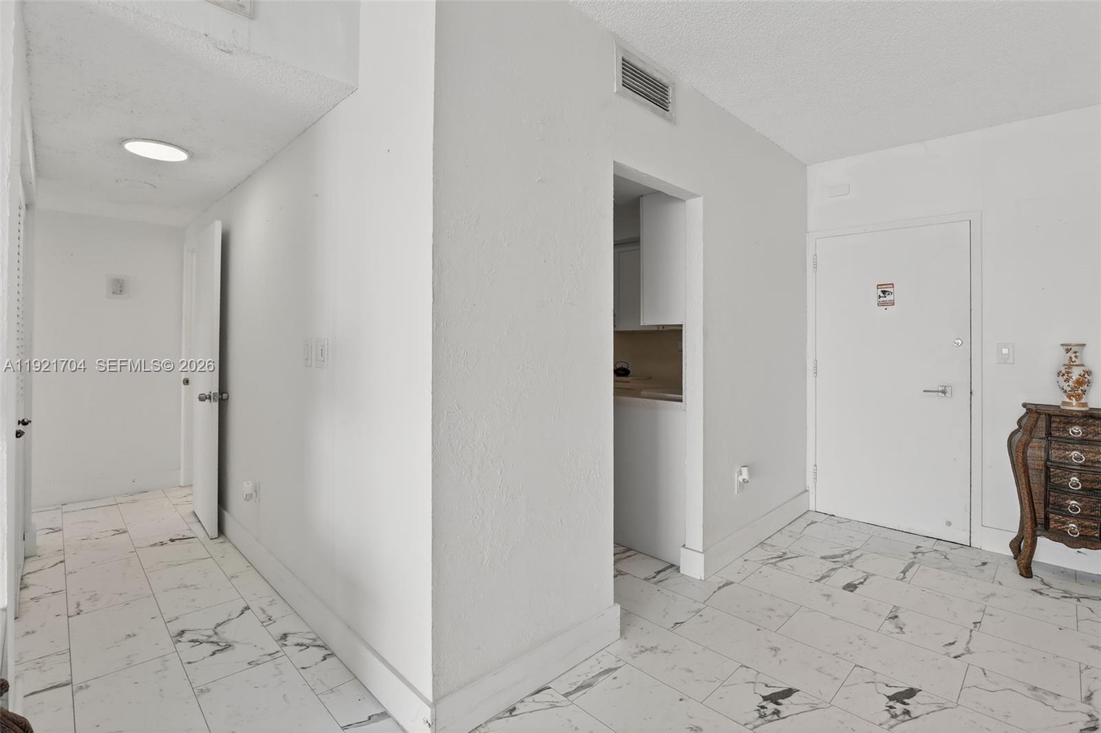 300 Bayview Drive 308 Property Photo 16