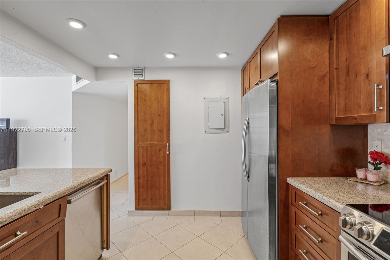 1865 Brickell Avenue A1013 Property Photo 10