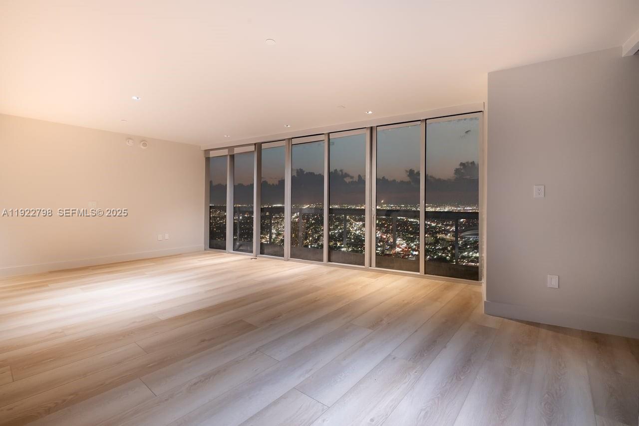 465 Brickell Avenue 5701 Property Photo 27