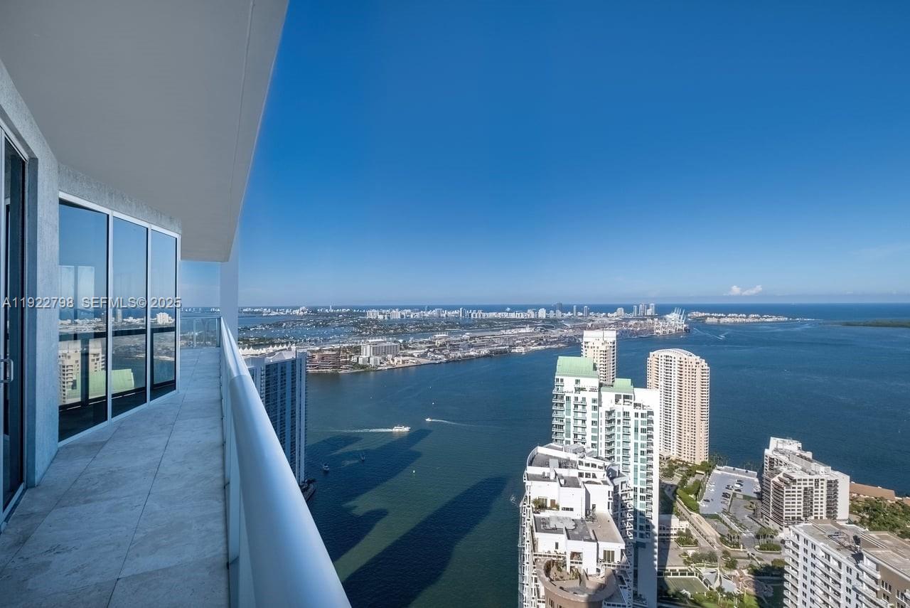 465 Brickell Avenue 5701 Property Photo 40