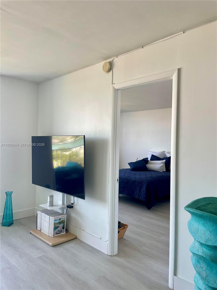 6900 Bay Drive 7a Property Photo 11