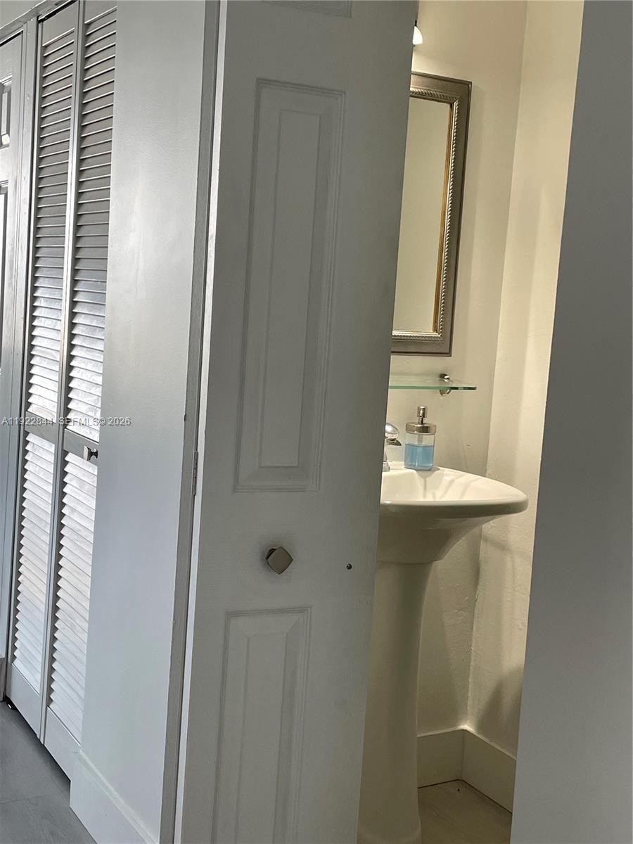 6900 Bay Drive 7a Property Photo 17
