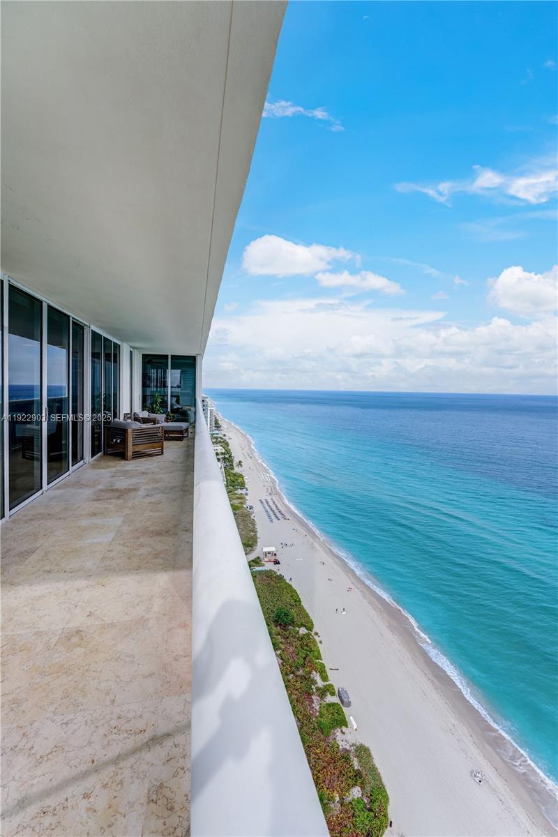 1830 S Ocean Drive 3002 Property Photo 1