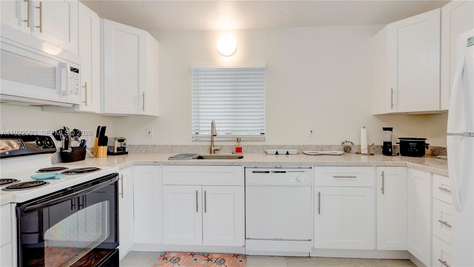 137 Pacific Avenue Property Photo 10