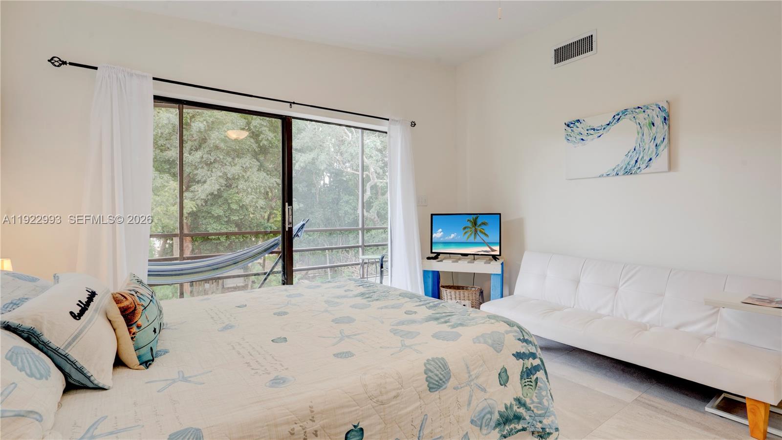 137 Pacific Avenue Property Photo 17