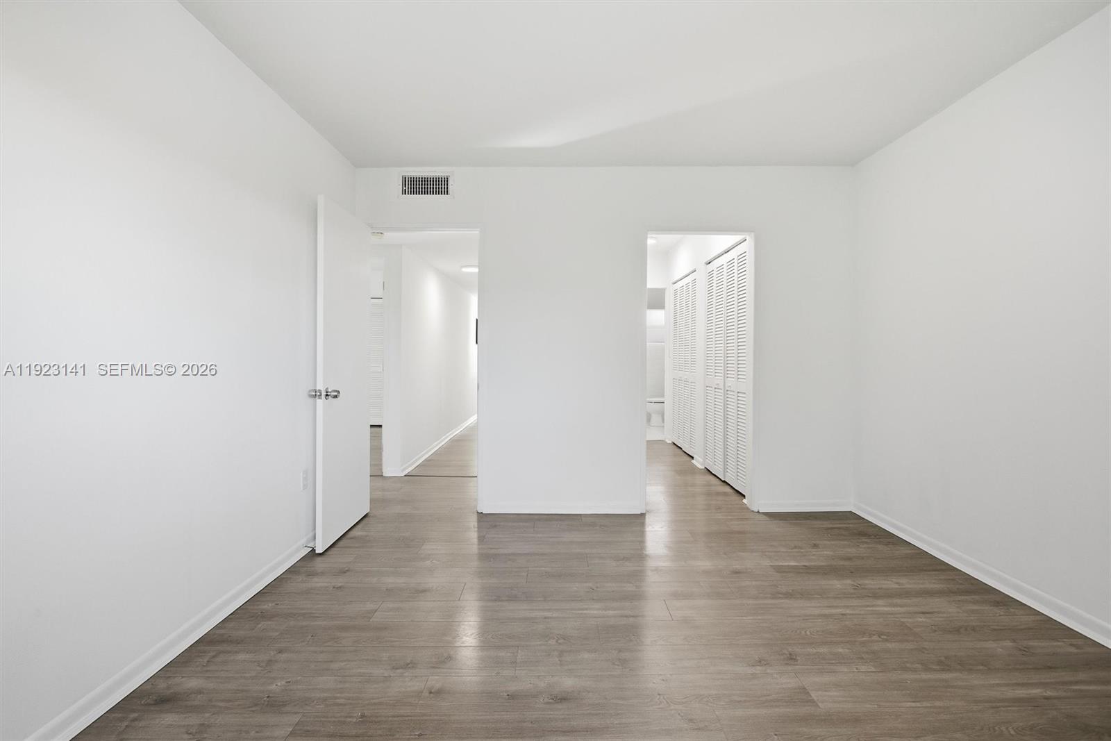 1045 Sw 25th Avenue Property Photo 30