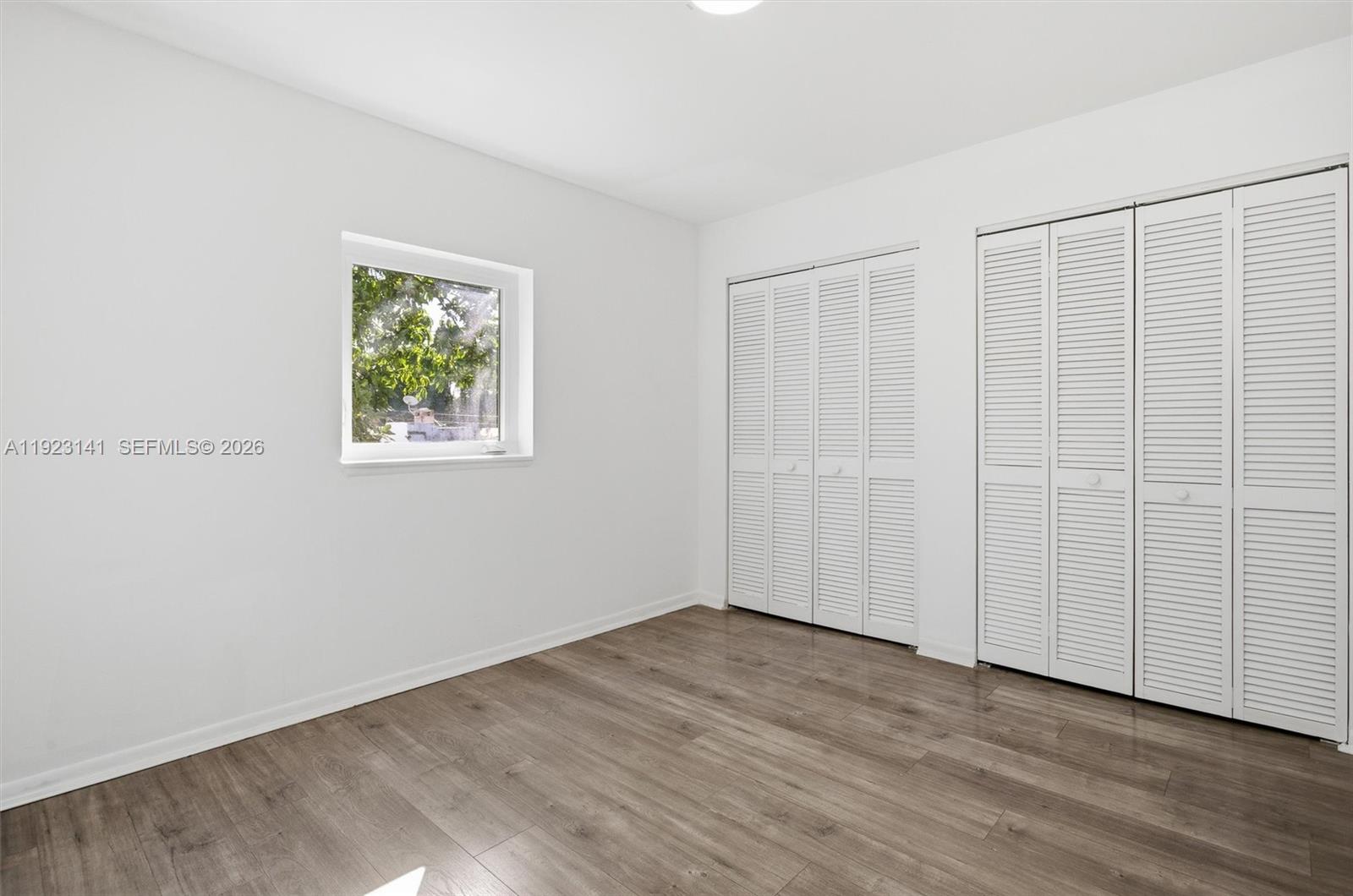 1045 Sw 25th Avenue Property Photo 33