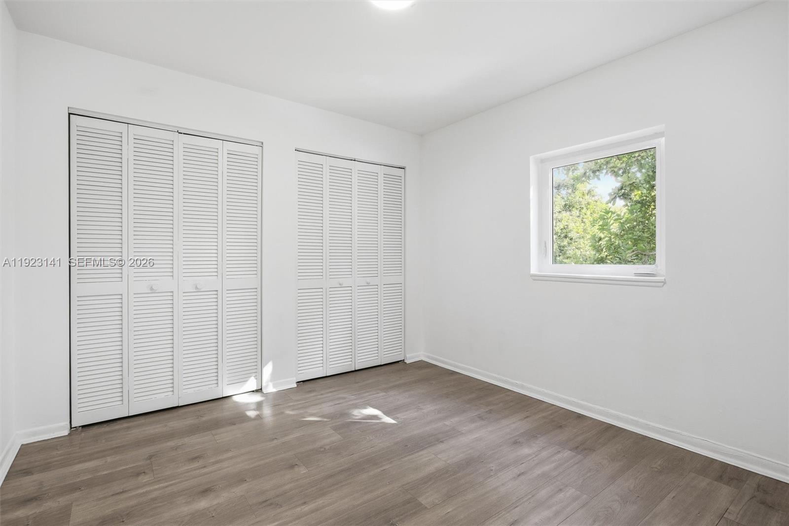 1045 Sw 25th Avenue Property Photo 35