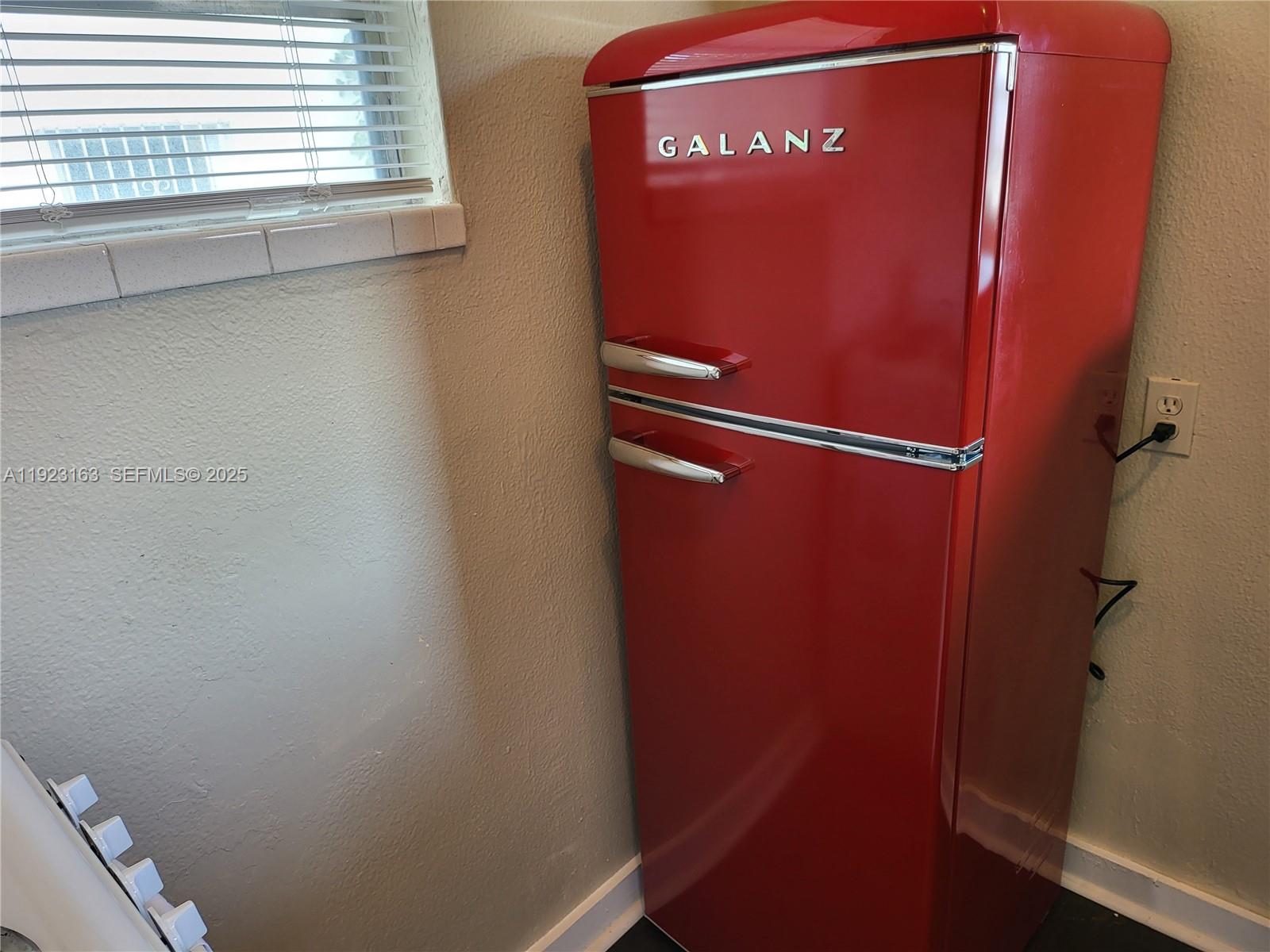 A11923163 Property Photo 13
