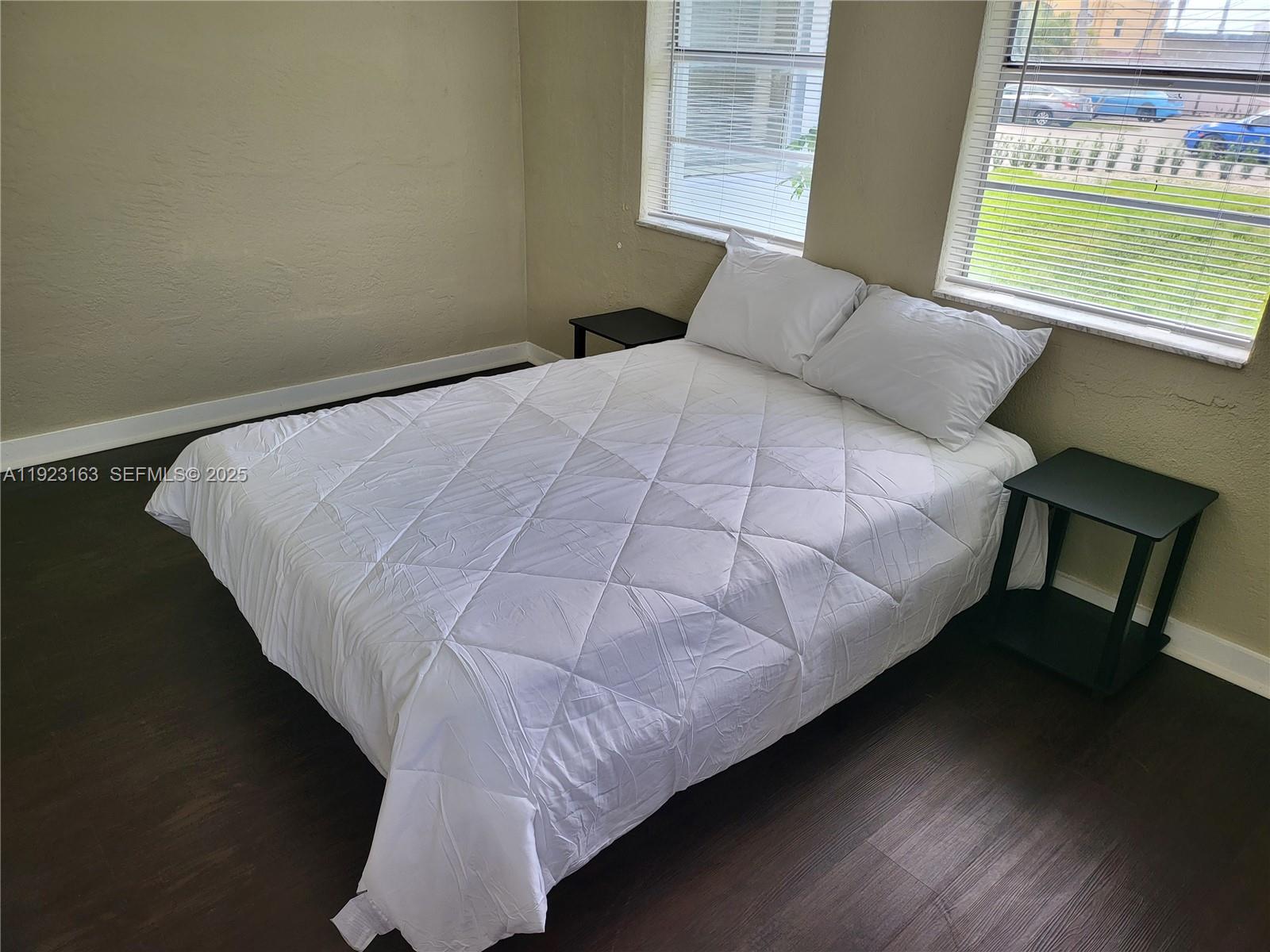 A11923163 Property Photo 16