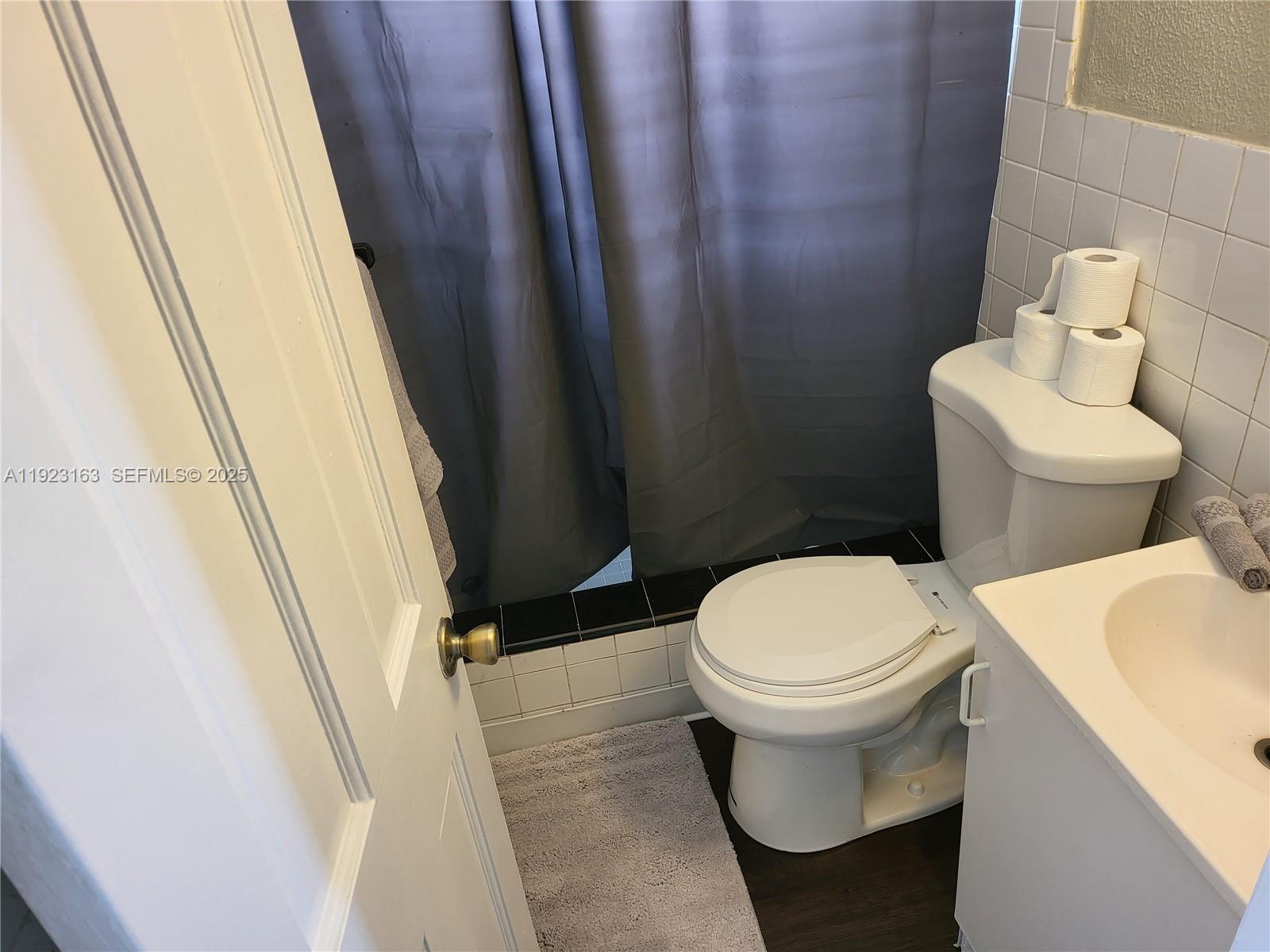 A11923163 Property Photo 17