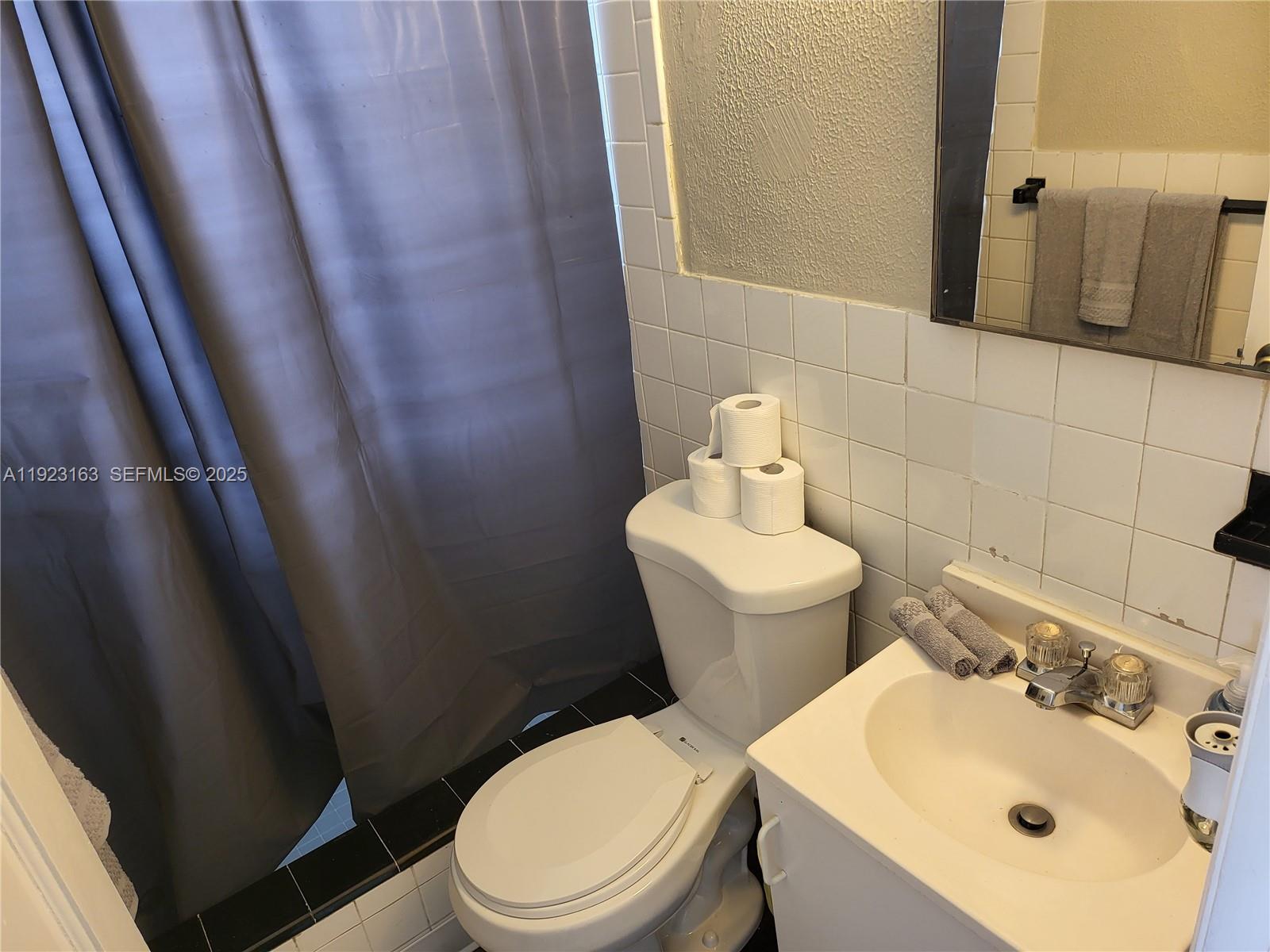 A11923163 Property Photo 18