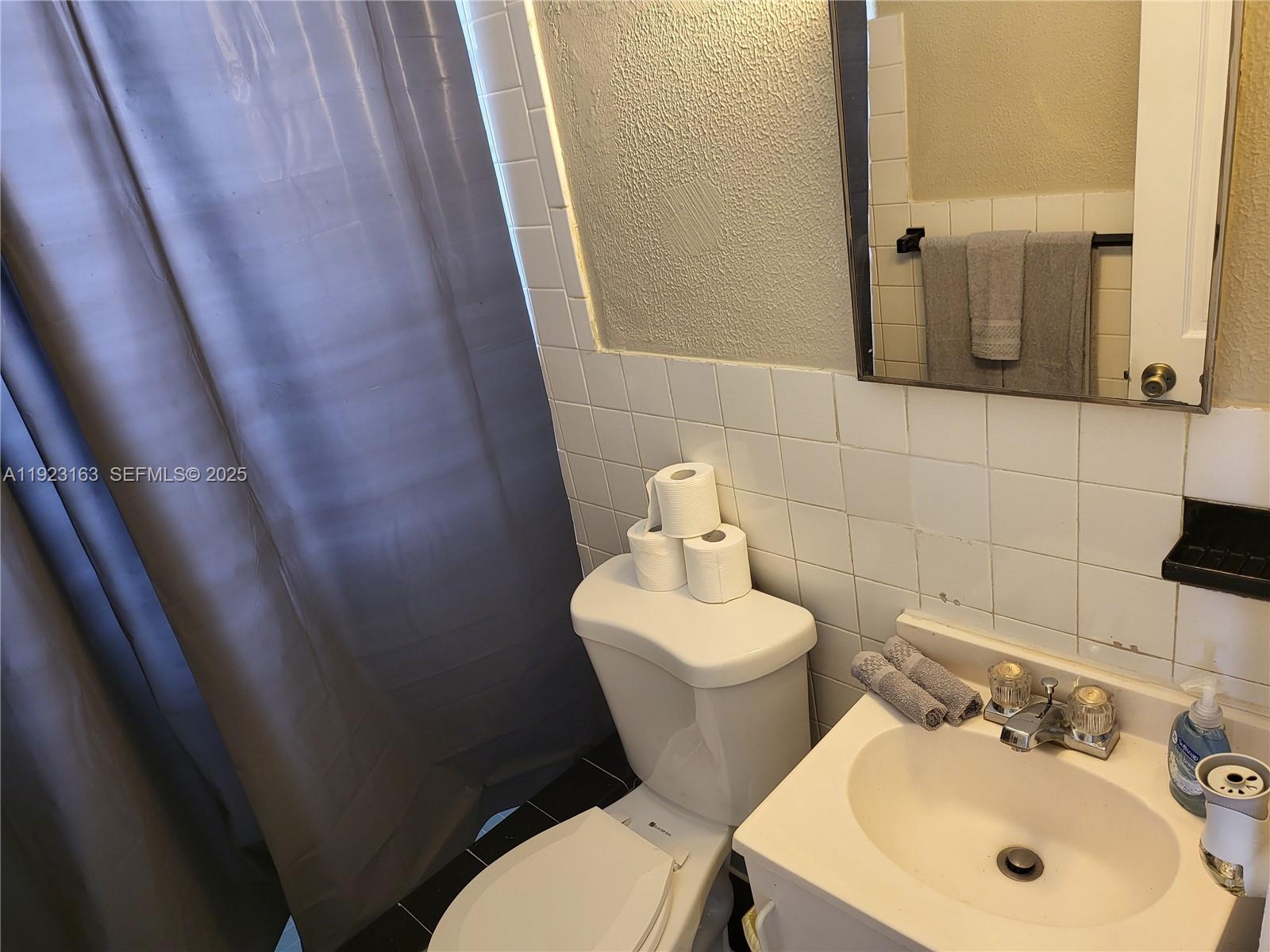 A11923163 Property Photo 19