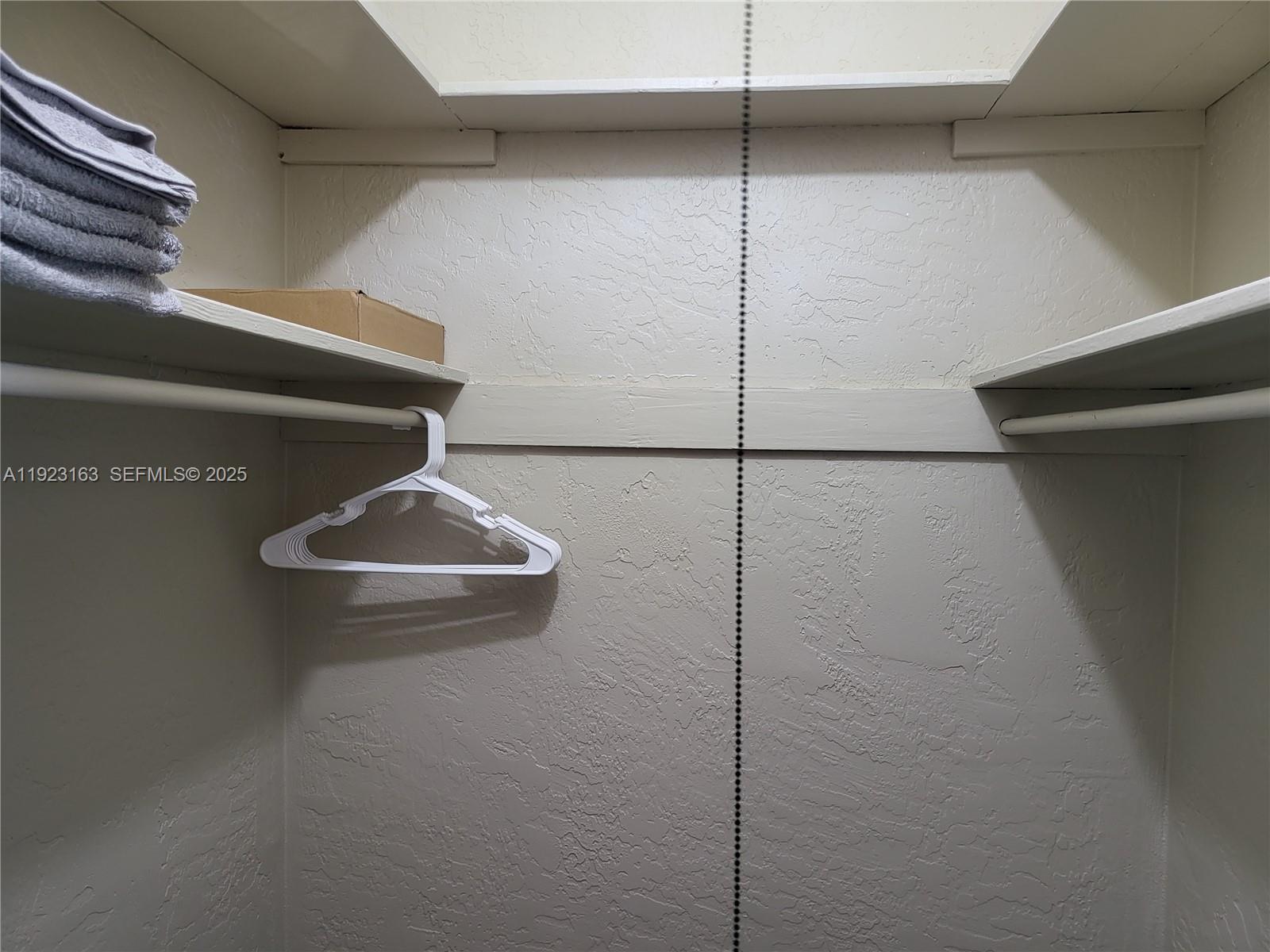 A11923163 Property Photo 20