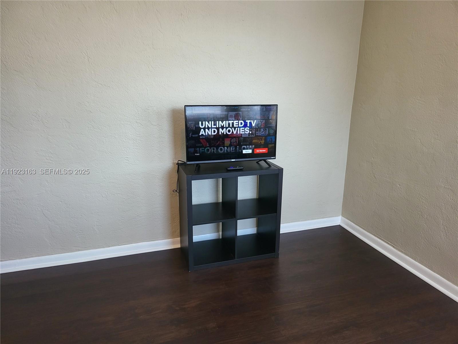 A11923163 Property Photo 23