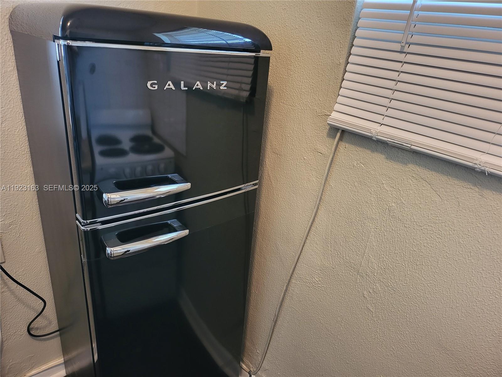 A11923163 Property Photo 29