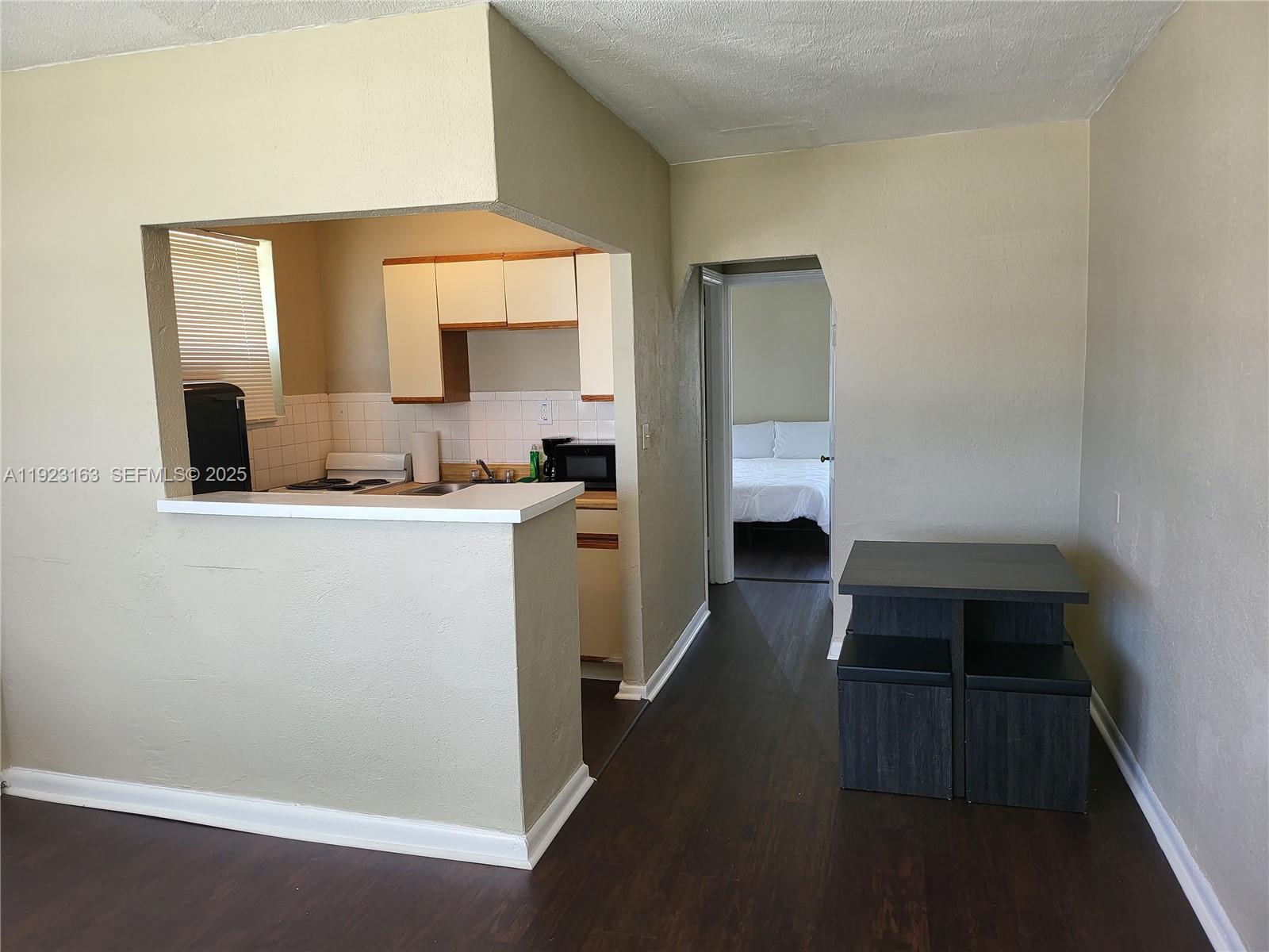 A11923163 Property Photo 39