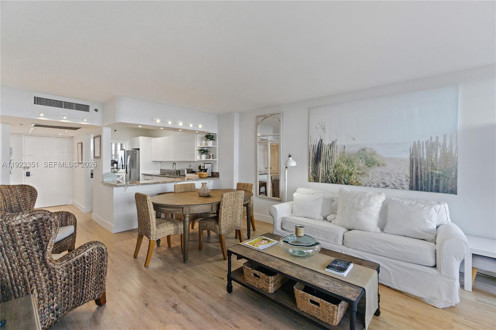 100 Lincoln Road 410 Property Photo 6