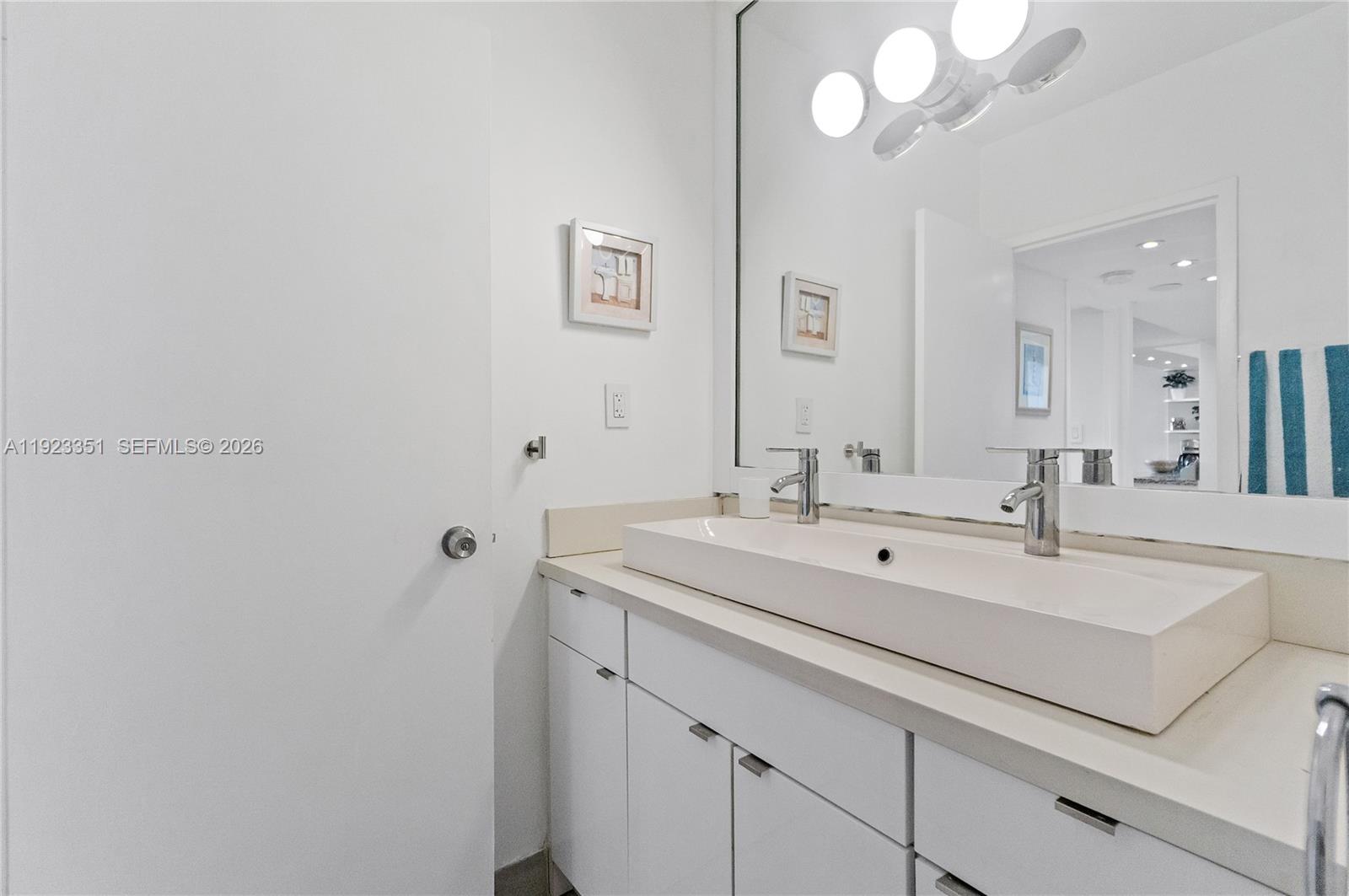 100 Lincoln Road 410 Property Photo 11